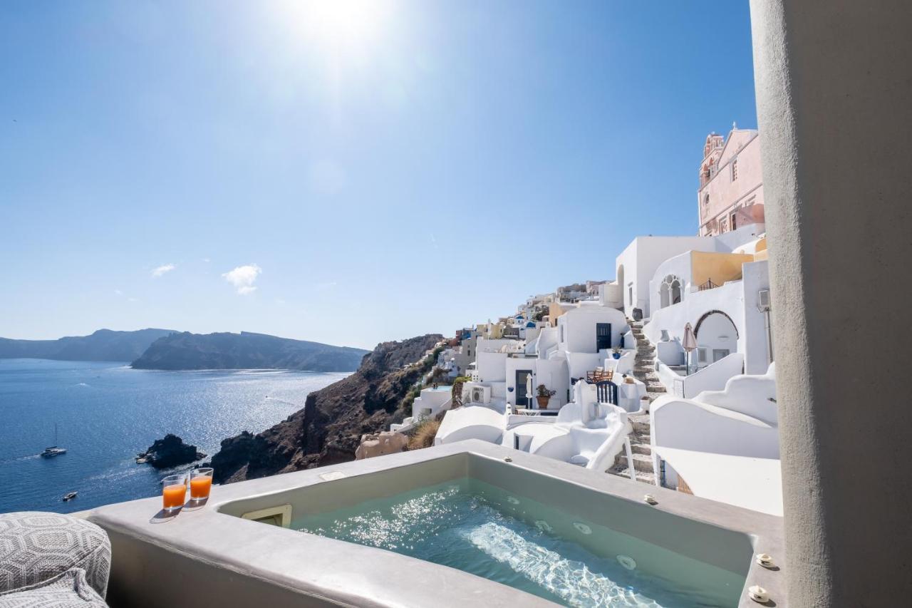 Santoroia Luxury Suites By Caldera Houses Extérieur photo