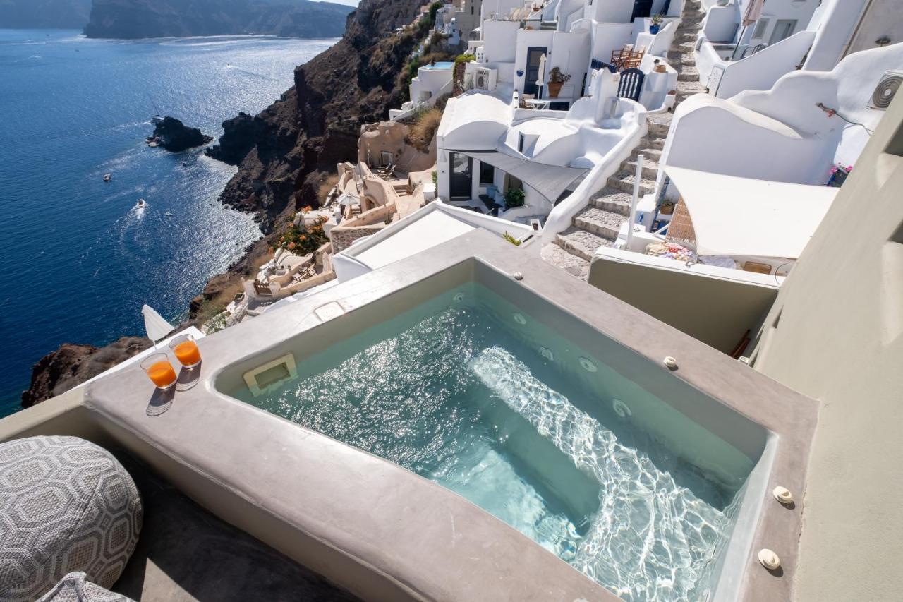 Santoroia Luxury Suites By Caldera Houses Extérieur photo