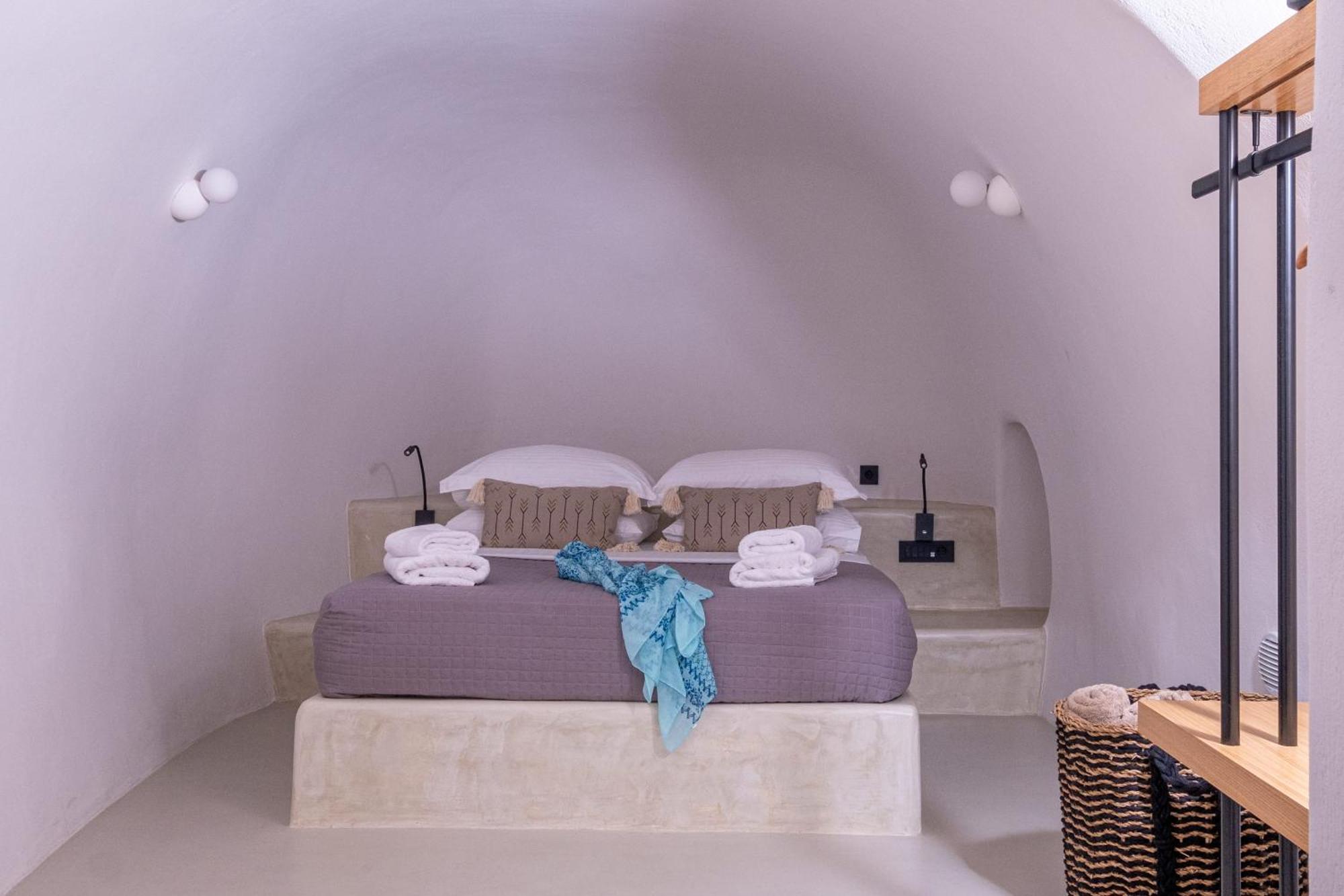 Santoroia Luxury Suites By Caldera Houses Extérieur photo