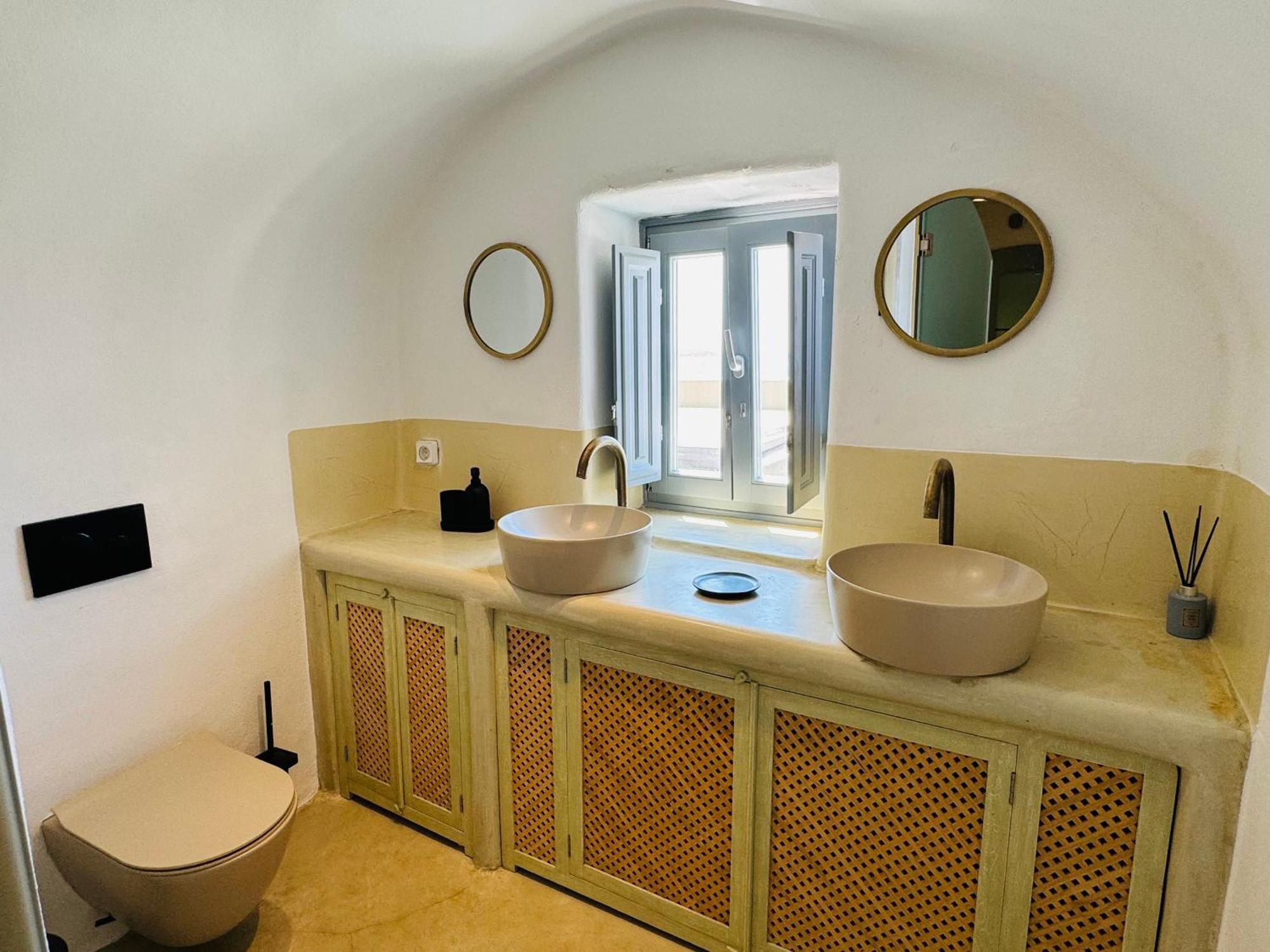 Santoroia Luxury Suites By Caldera Houses Extérieur photo