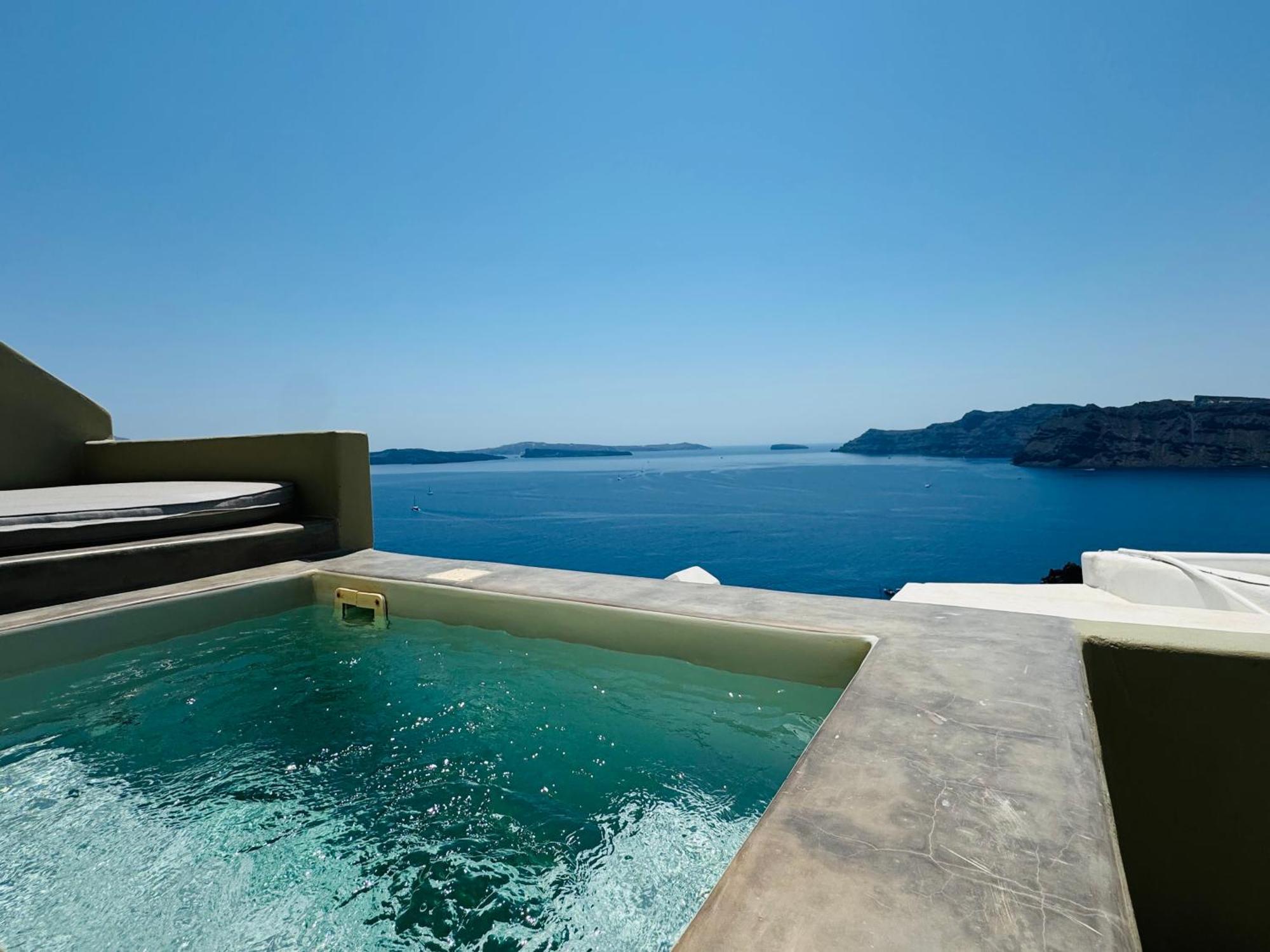 Santoroia Luxury Suites By Caldera Houses Extérieur photo