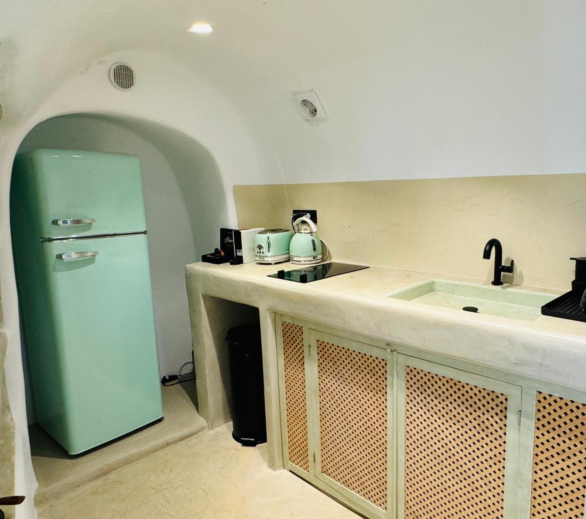 Santoroia Luxury Suites By Caldera Houses Extérieur photo