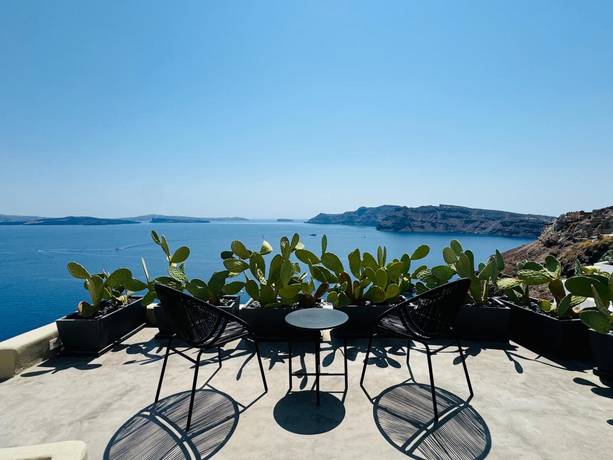 Santoroia Luxury Suites By Caldera Houses Extérieur photo